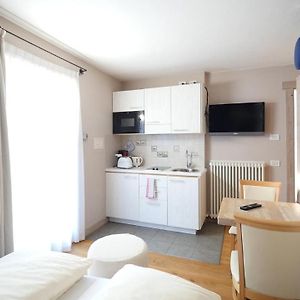 Studio con letto king size